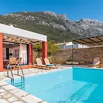 - Lefkada Vila